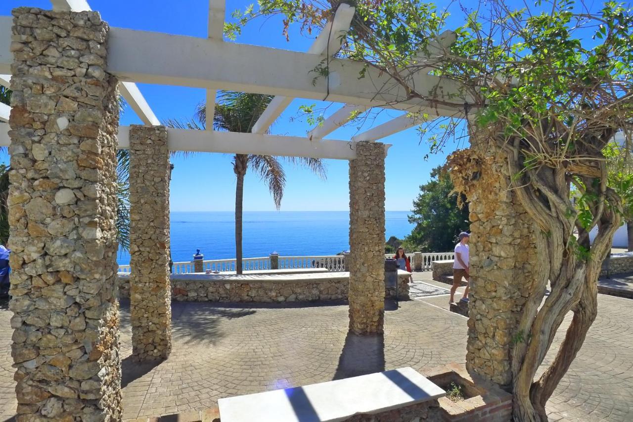 R838 Capistrano Playa 213 Apartment Nerja Exterior photo